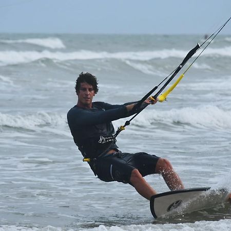 Source Kiteboarding/Lodge Phan Thiết Buitenkant foto