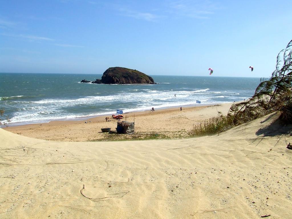 Source Kiteboarding/Lodge Phan Thiết Buitenkant foto